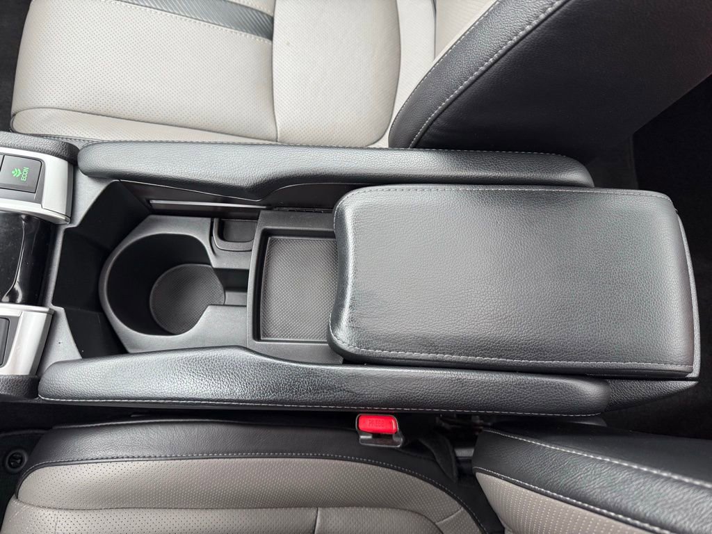 Used 2017 Honda Civic Touring image 33