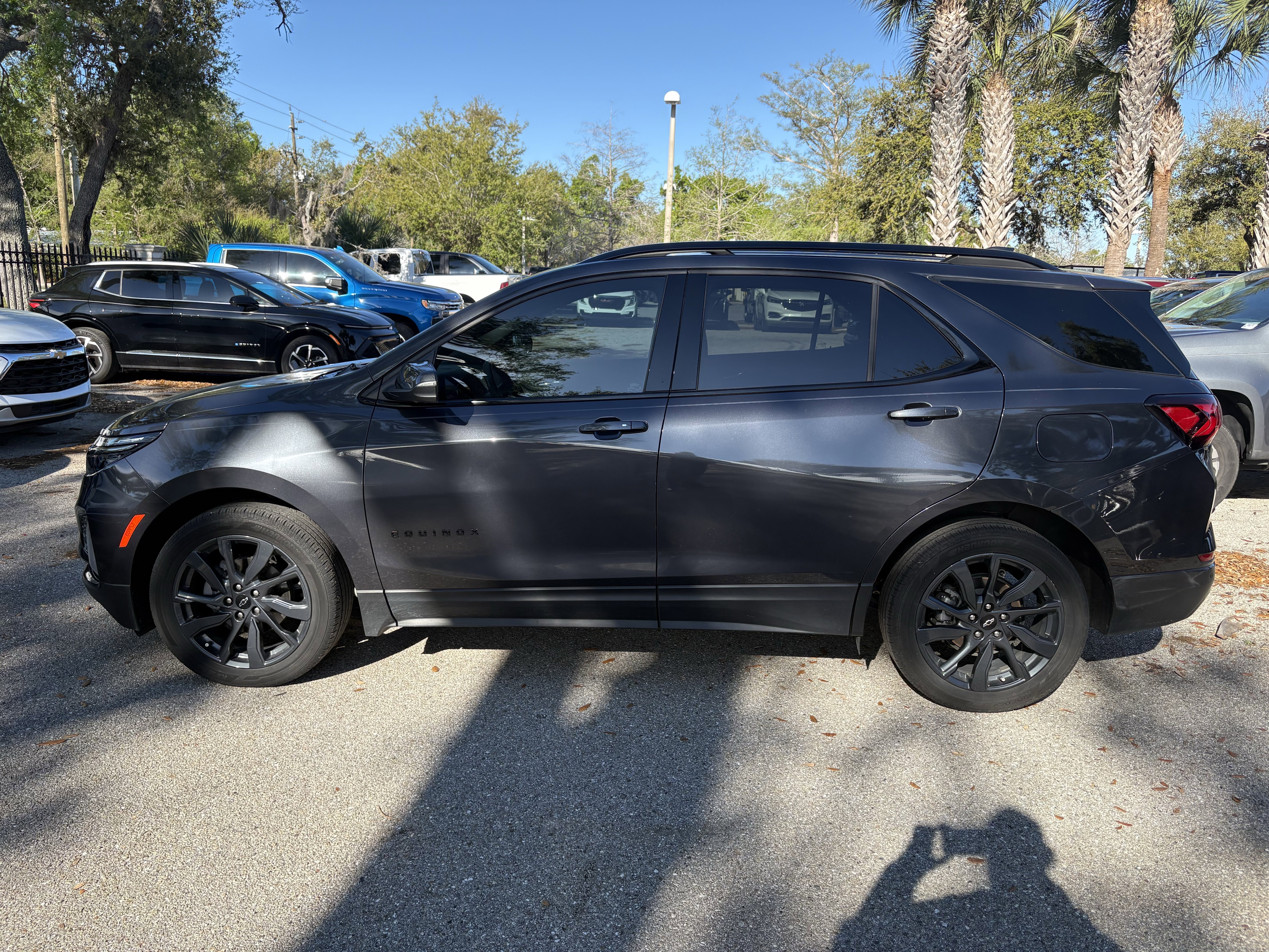 Used 2022 Chevrolet Equinox RS w/ RS Leather Package image 12