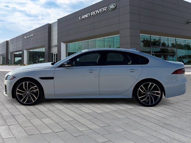 Used 2024 Jaguar XF R-Dynamic SE AWD/4WD image 2