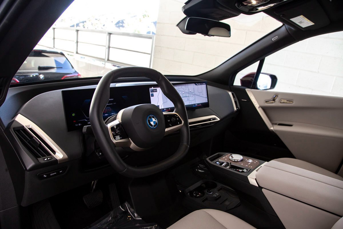 Certified 2023 BMW iX xDrive50 w/ Premium Package image 14