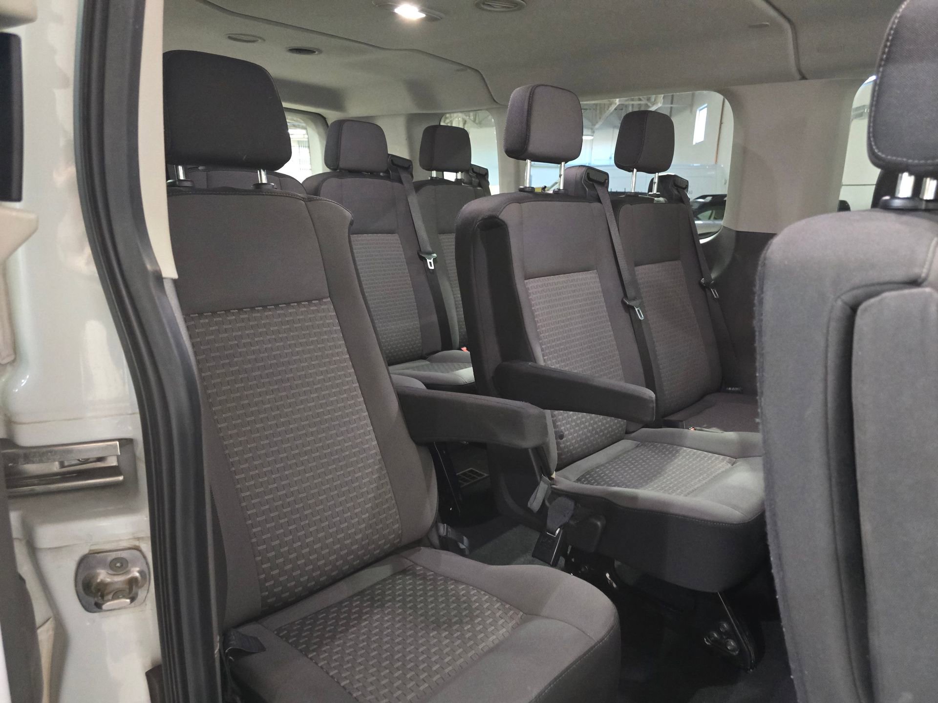 Used 2023 Ford Transit 350 XLT image 43