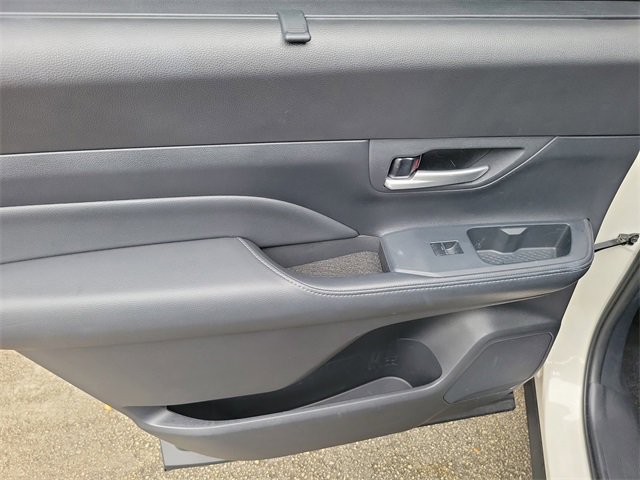 Used 2024 Toyota Grand Highlander XLE image 9