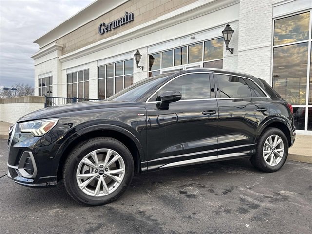 Used 2021 Audi Q3 2.0T Premium Plus image 3