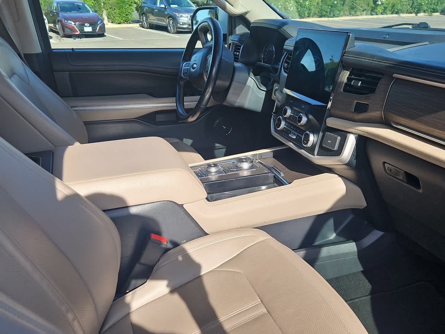 Used 2024 Ford Expedition Max Limited image 14