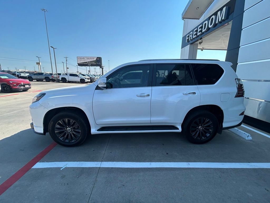 Used 2021 Lexus GX 460 Premium AWD/4WD image 2