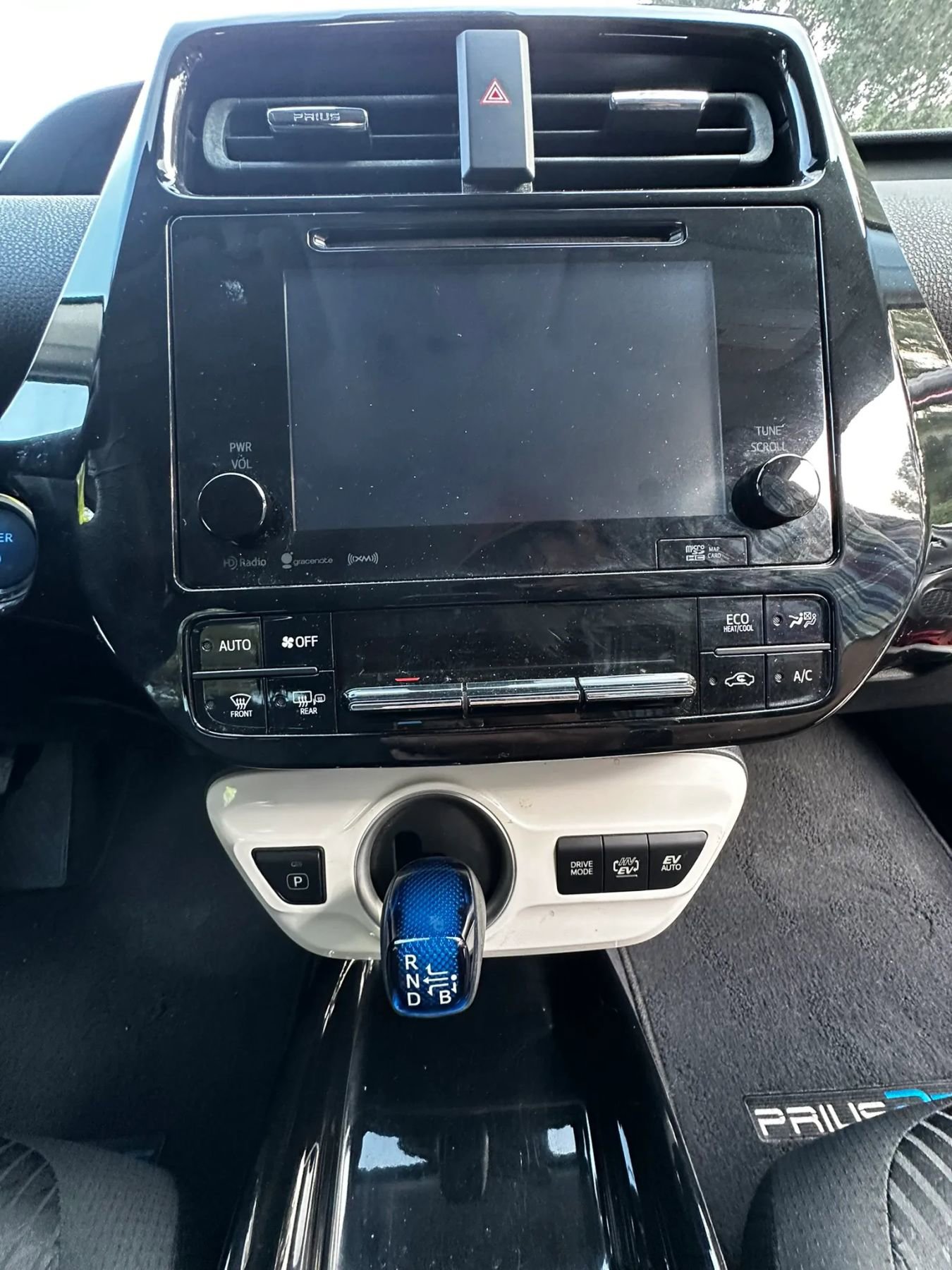 Used 2017 Toyota Prius Prime Plus w/ Carpet Mat Package FWD image 25