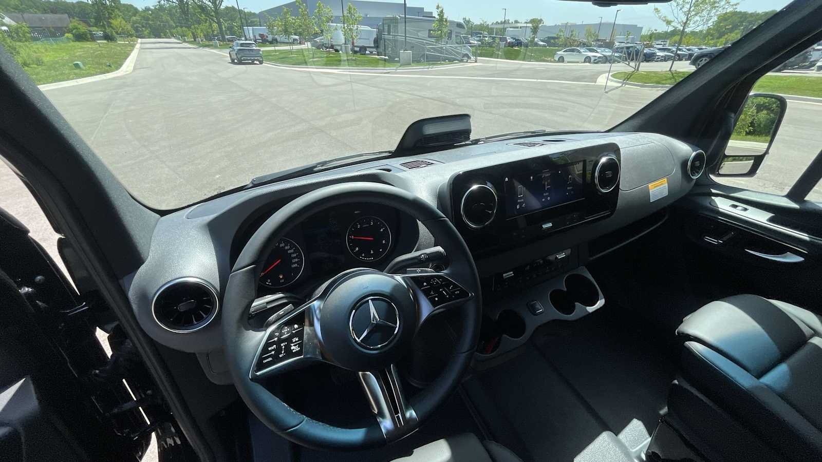 New 2026 Mercedes-Benz Sprinter 2500 image 26