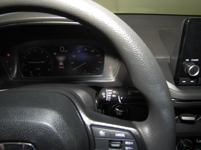 Certified 2023 Honda Accord EX image 27
