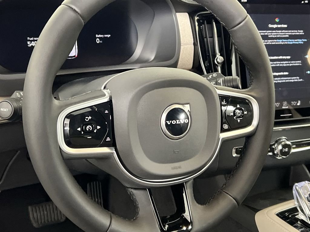 New 2026 Volvo XC90 T8 Plus w/ Protection Package Premier image 10