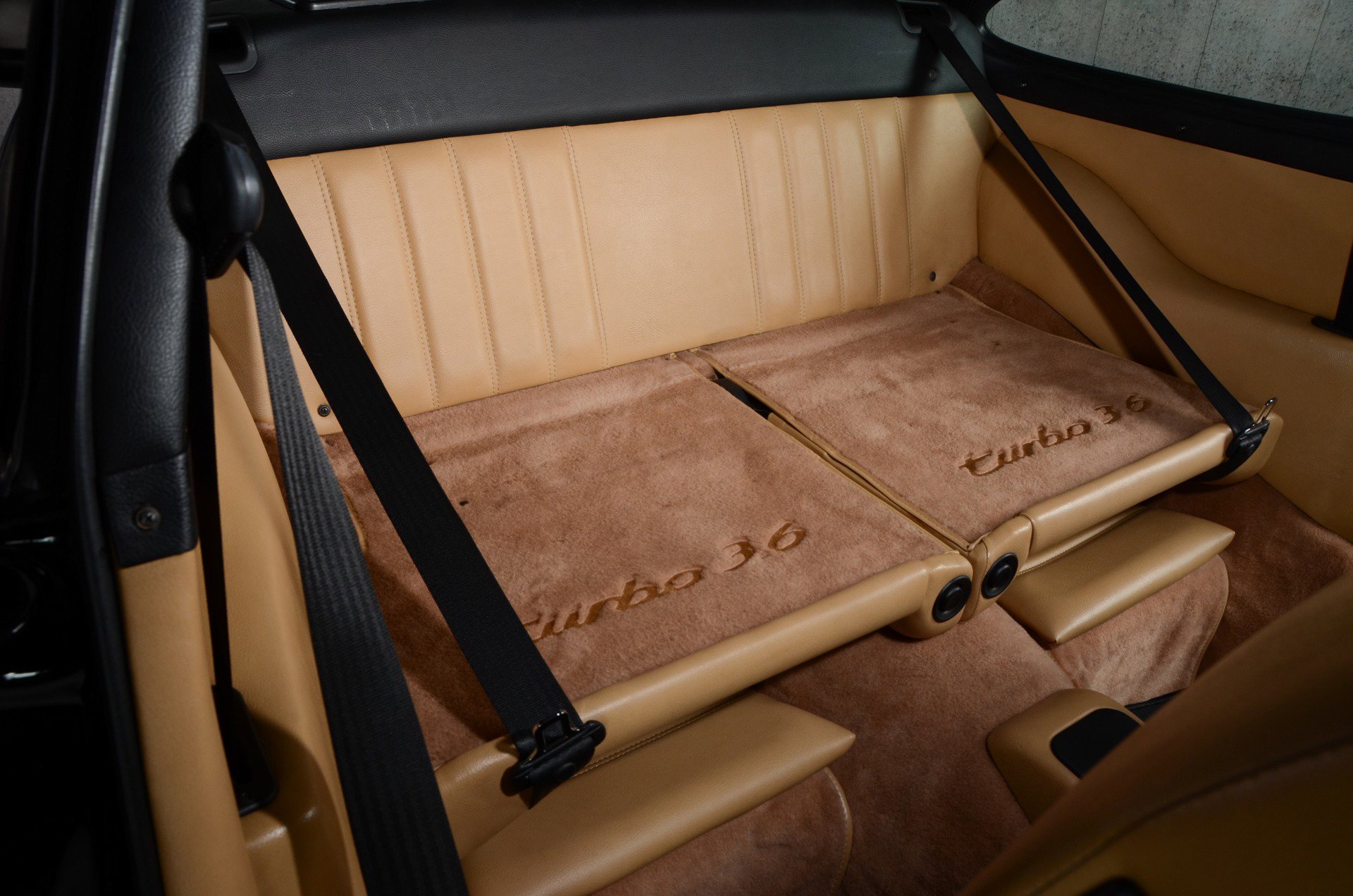 Used 1994 Porsche 911 Turbo image 24