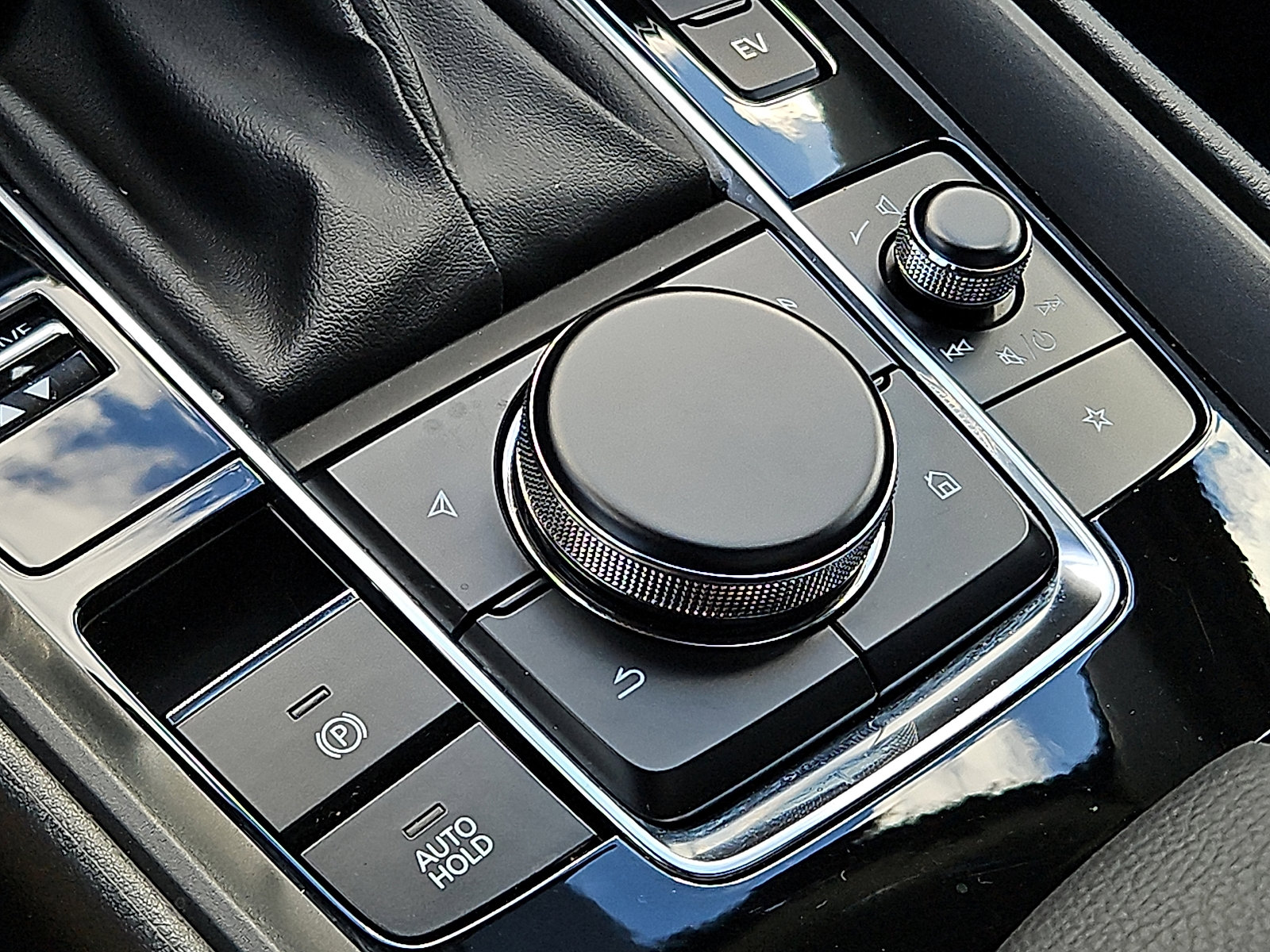 Used 2025 MAZDA CX-50 2.5 Hybrid w/ Weather Package image 25