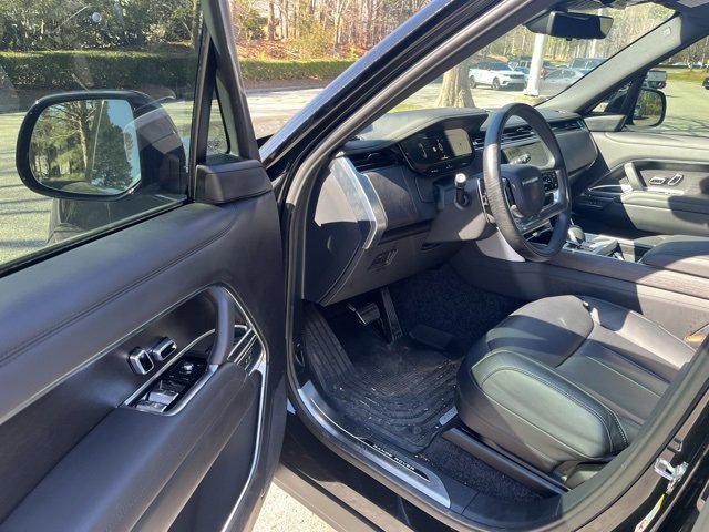 Certified 2025 Land Rover Range Rover Long Wheelbase SE image 4