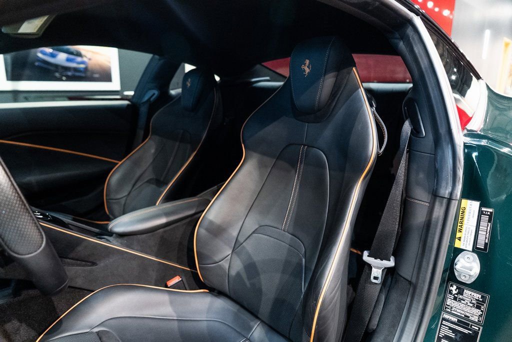 Certified 2022 Ferrari Roma image 4
