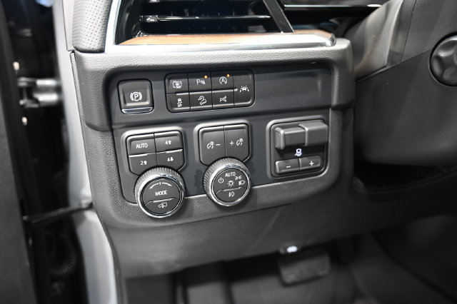 New 2026 Chevrolet Tahoe High Country AWD/4WD image 30