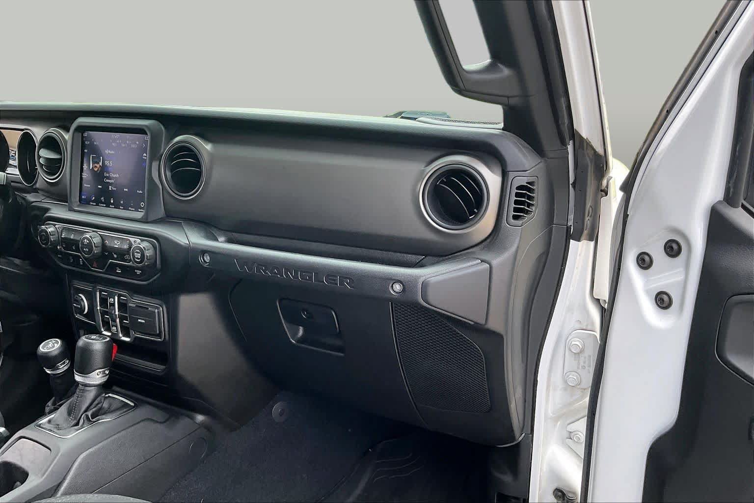 Used 2022 Jeep Wrangler Unlimited Sport AWD/4WD image 18