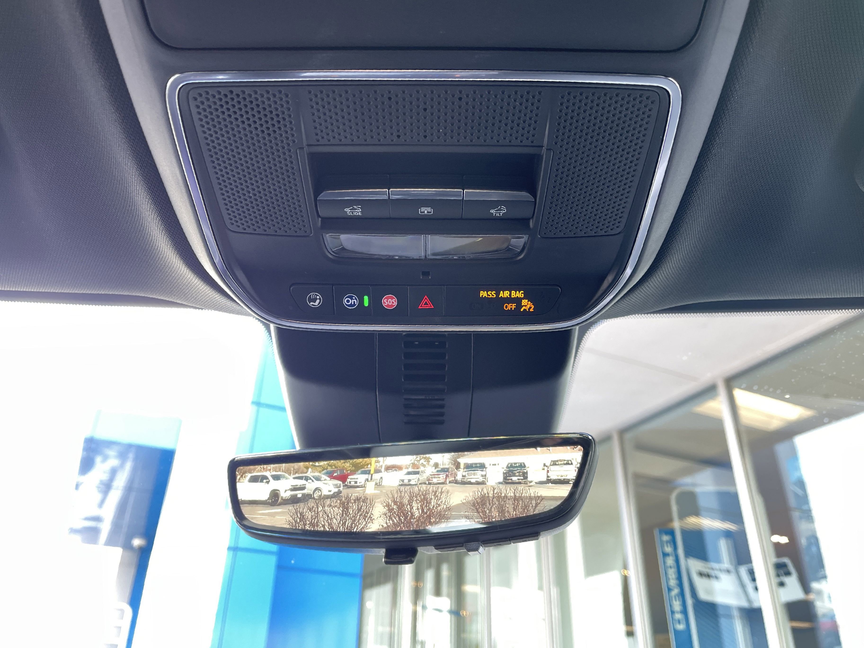 Used 2025 Buick Enclave Avenir w/ Super Cruise Package image 30