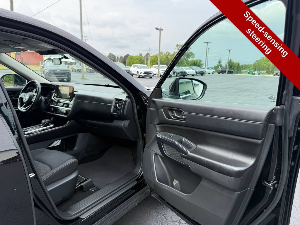 Used 2023 Nissan Pathfinder SV w/ Cargo Package AWD/4WD image 42