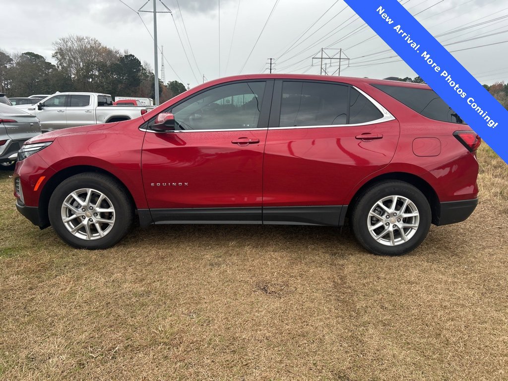 Used 2024 Chevrolet Equinox LT image 1