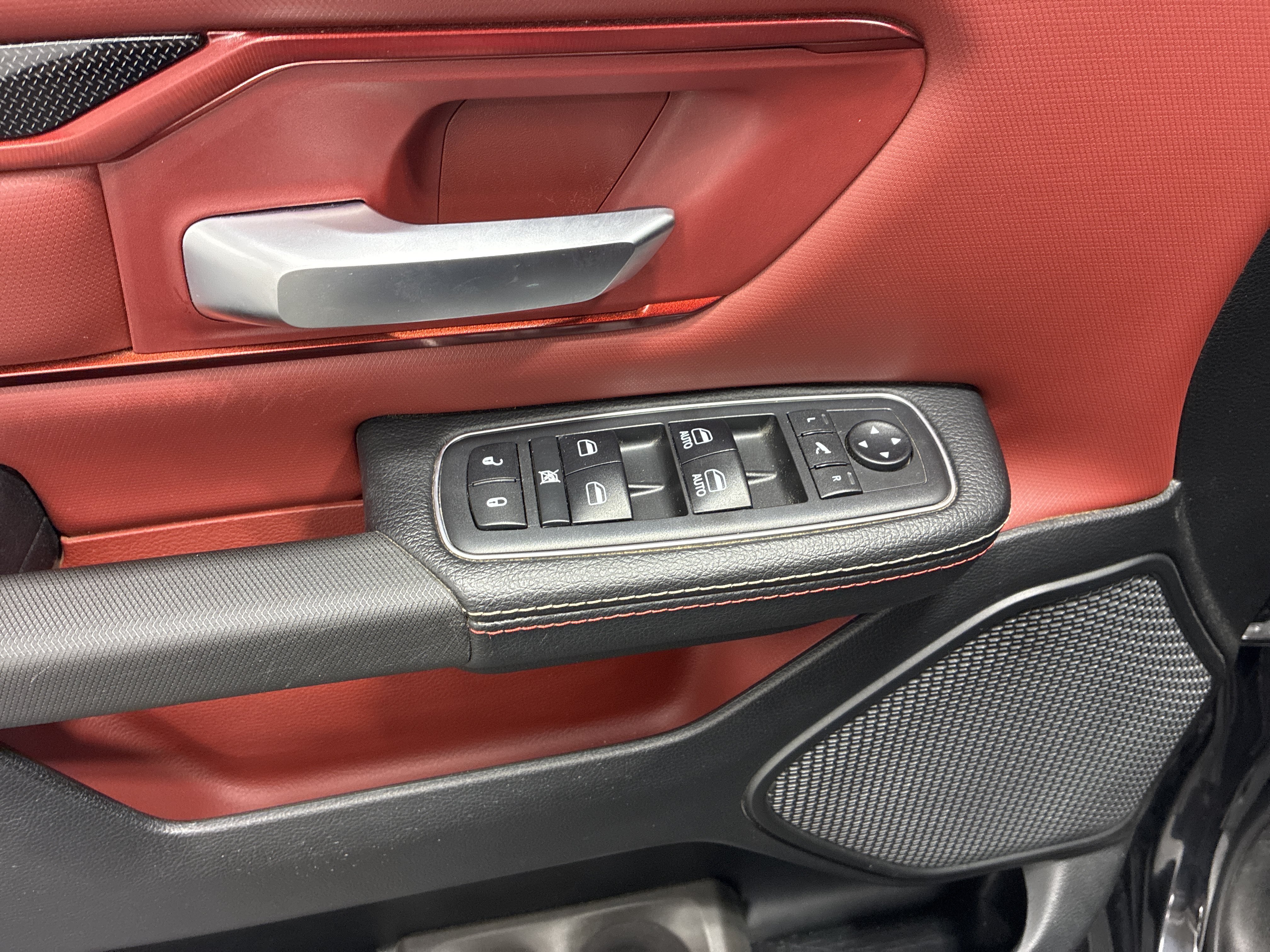 Used 2019 RAM 1500 Rebel w/ Rebel Level 2 Equipment Group AWD/4WD image 19