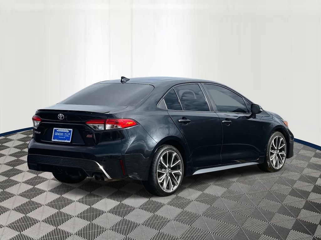 Used 2020 Toyota Corolla SE w/ SE Premium Package image 5