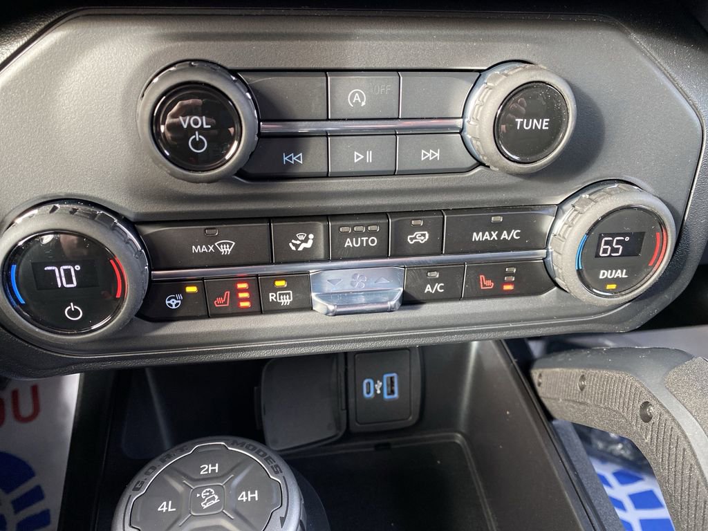 New 2025 Ford Bronco Badlands image 25