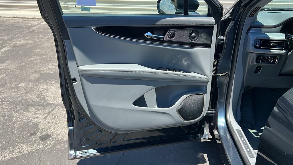 Certified 2023 Lincoln Nautilus Reserve w/ Equipment Group 201A AWD/4WD image 13