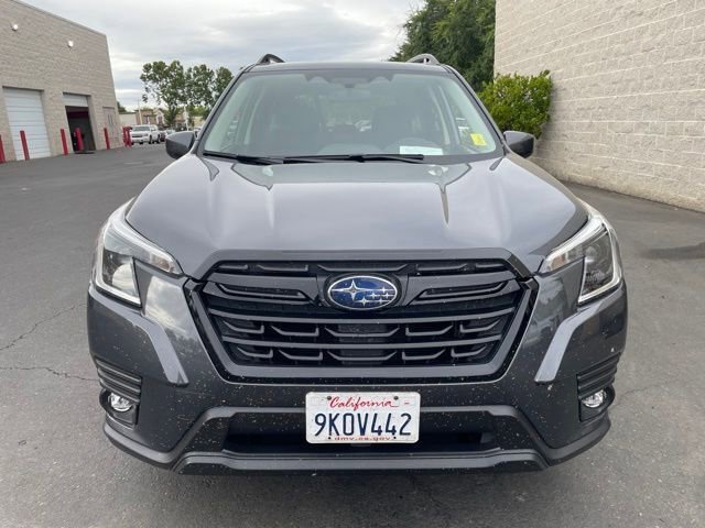 Used 2024 Subaru Forester Premium AWD/4WD image 2