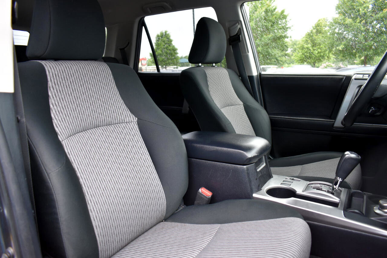 Used 2016 Toyota 4Runner SR5 image 35