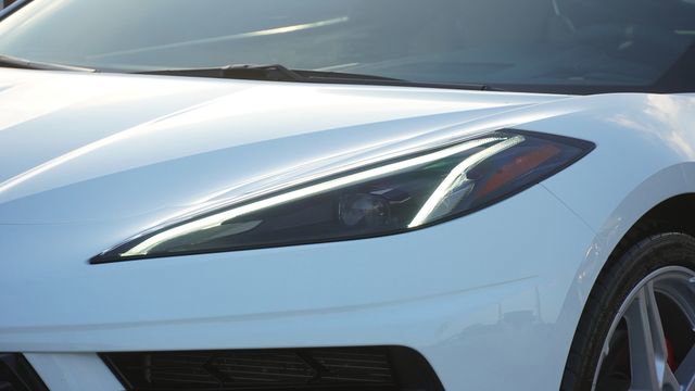 Used 2022 Chevrolet Corvette Stingray Preferred Cpe w/ Engine Appearance Package image 4