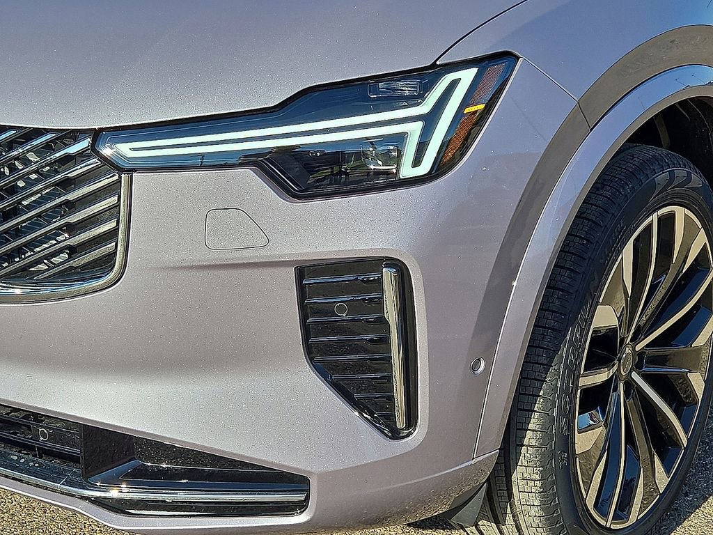 Certified 2026 Volvo XC90 B6 Plus w/ Protection Package Premier image 31