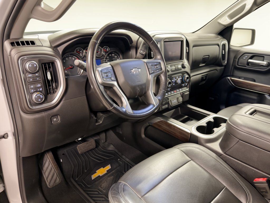 Used 2019 Chevrolet Silverado 1500 RST AWD/4WD image 4