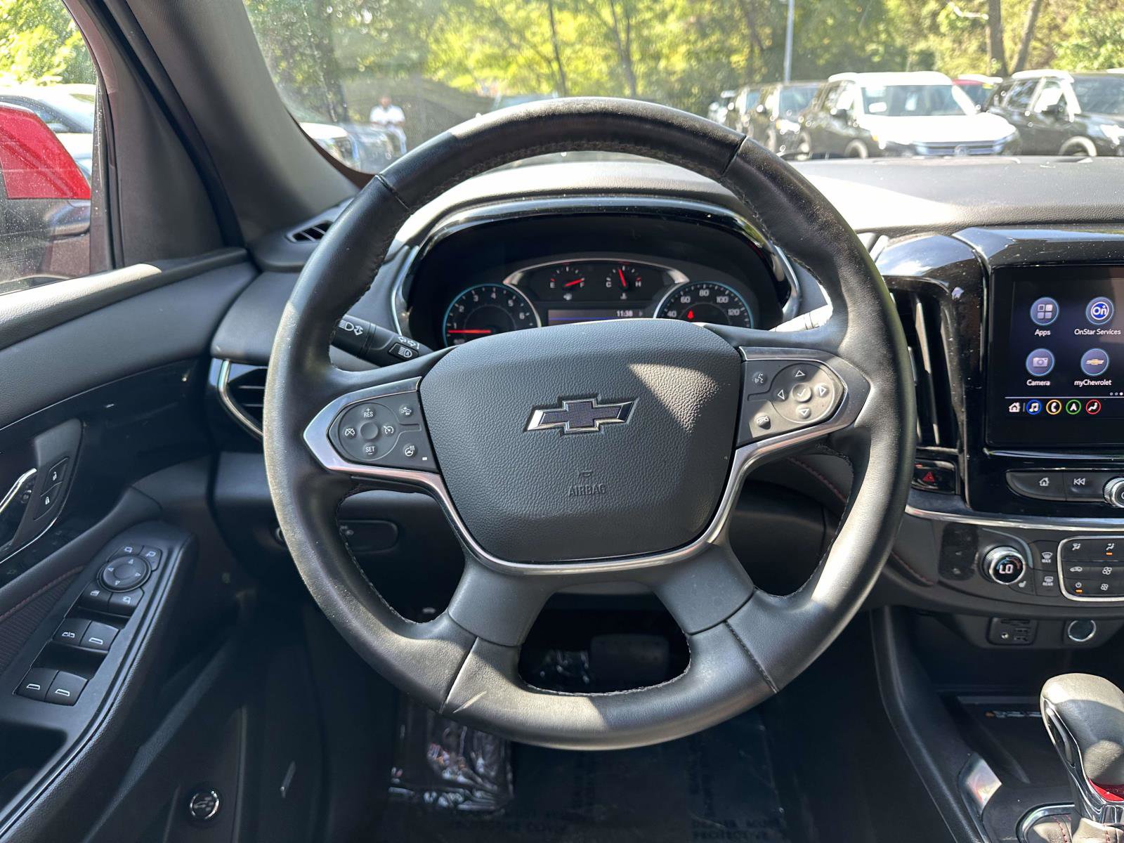 Used 2023 Chevrolet Traverse RS image 11