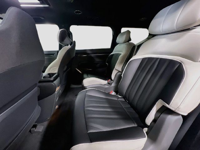 New 2026 Kia EV9 GT-Line AWD/4WD image 26
