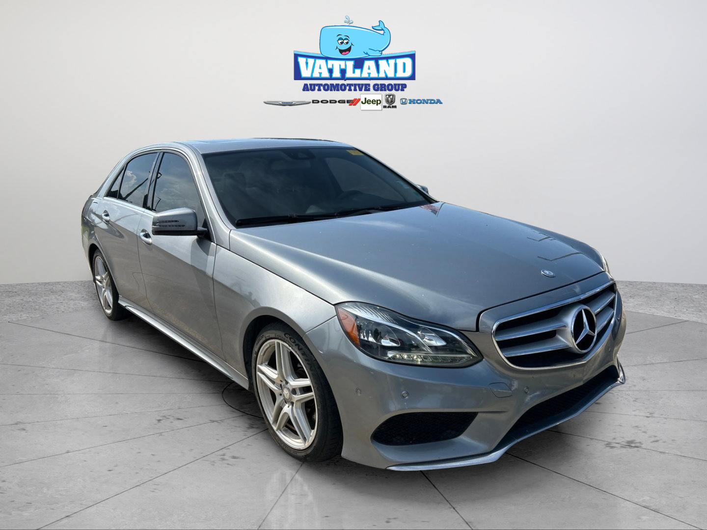 Used 2014 Mercedes-Benz E 350 Sedan image 22