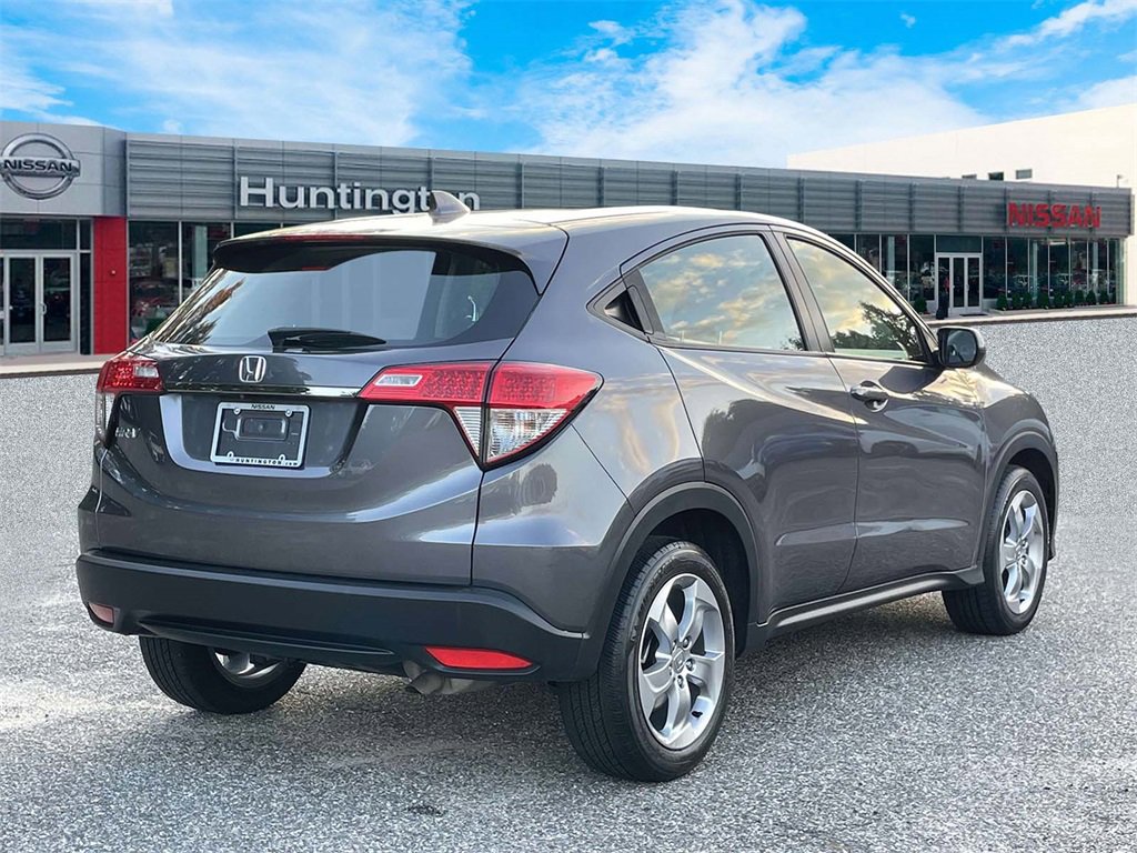 Used 2022 Honda HR-V LX image 6