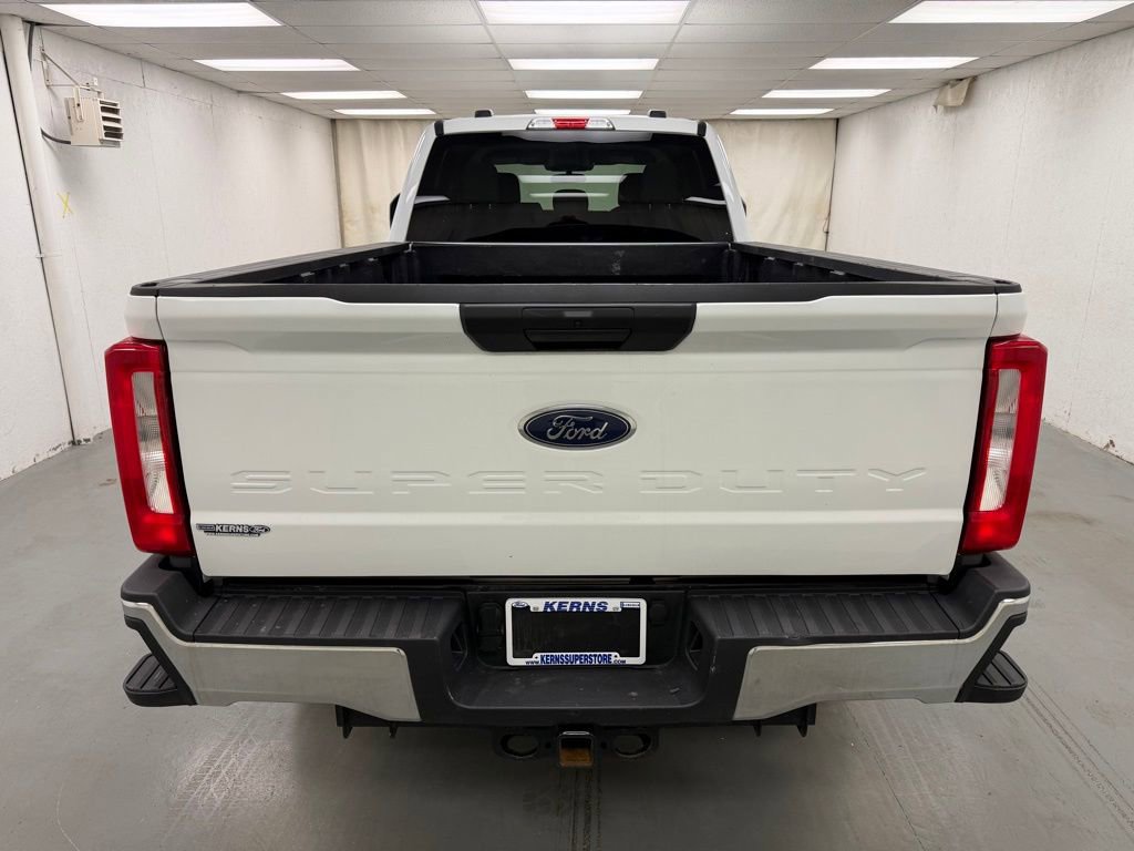 Used 2025 Ford F250 XLT AWD/4WD image 4