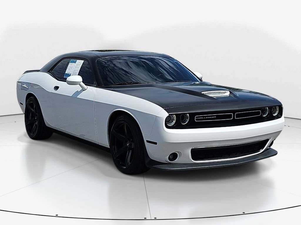 Used 2019 Dodge Challenger R/T w/ Plus Package RWD image 3