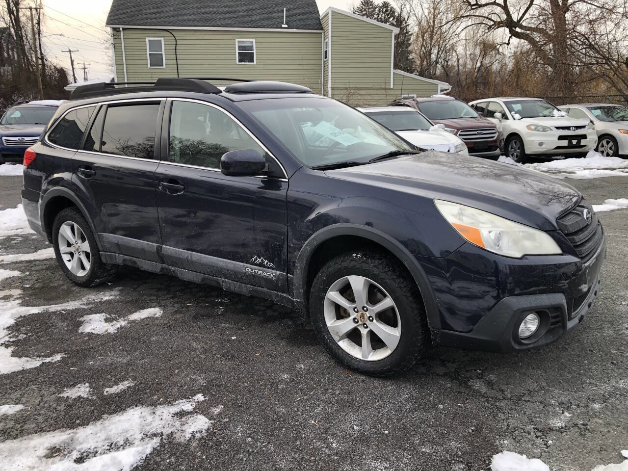 Used 2014 Subaru Outback 2.5i Premium w/ Moonroof Package