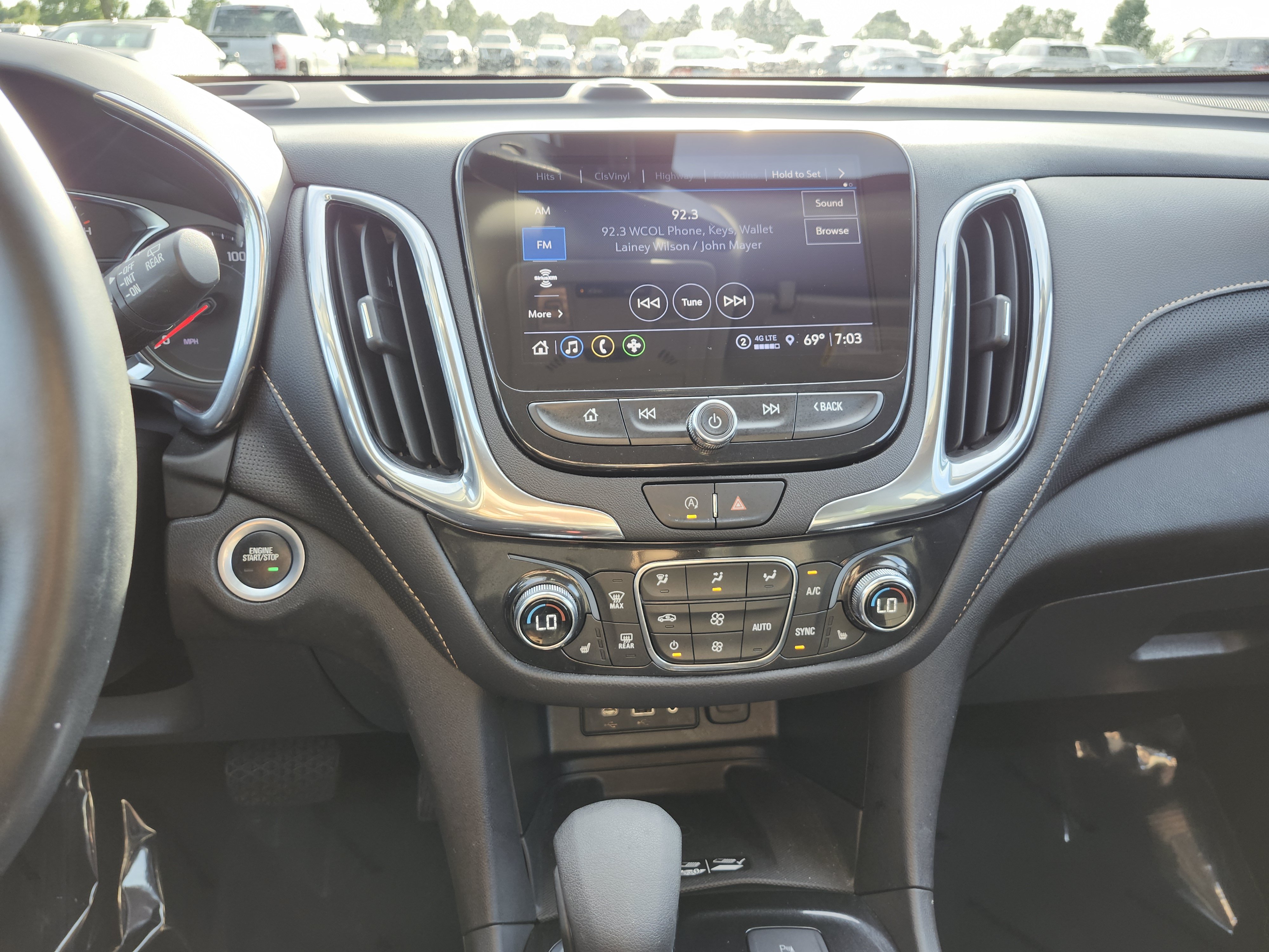 Used 2023 Chevrolet Equinox Premier FWD image 31