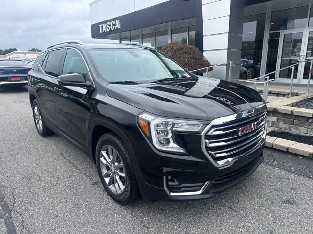 Used 2023 GMC Terrain SLT FWD image 1