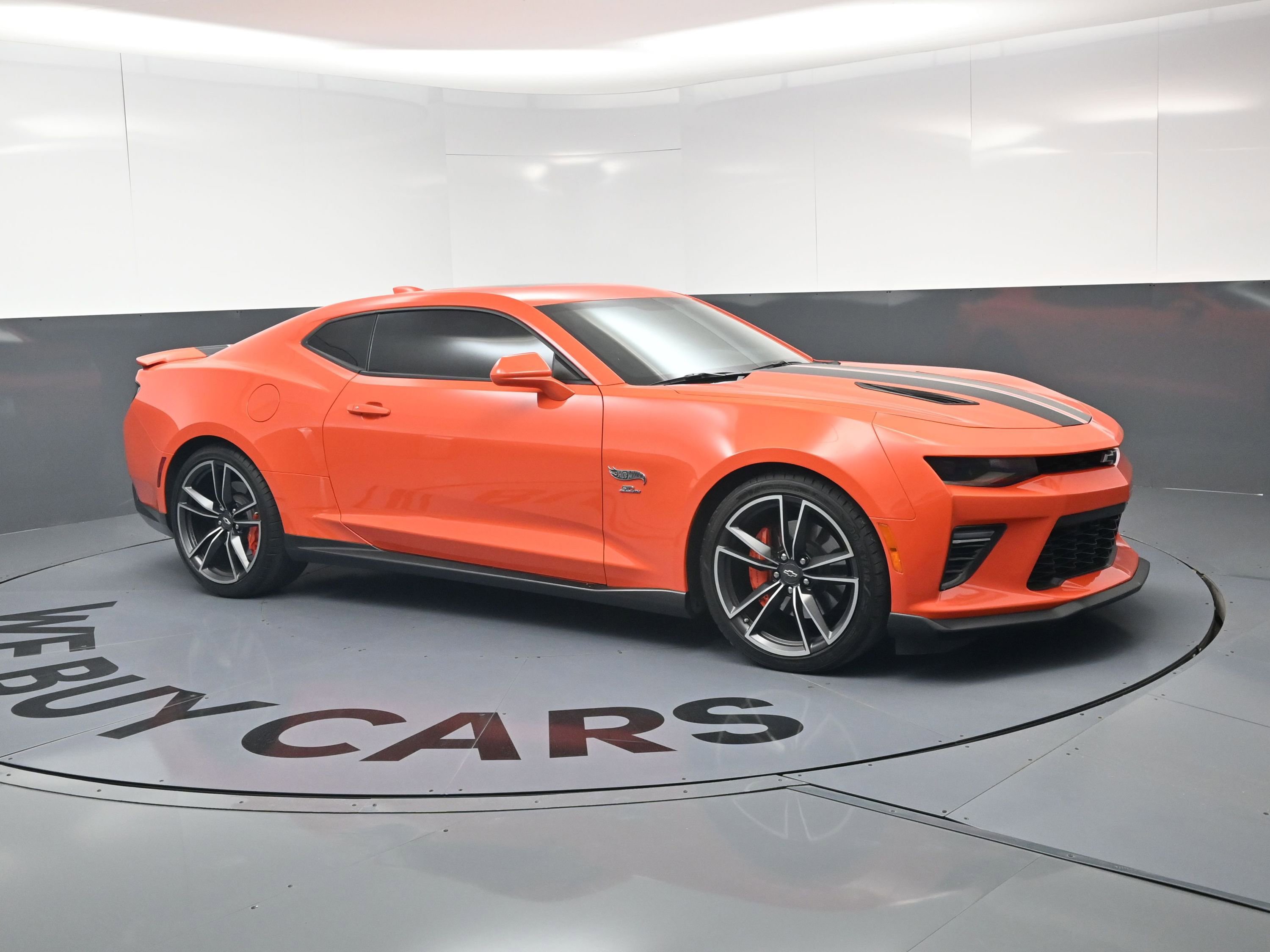 Used 2018 Chevrolet Camaro SS w/ Hot Wheels Edition image 2