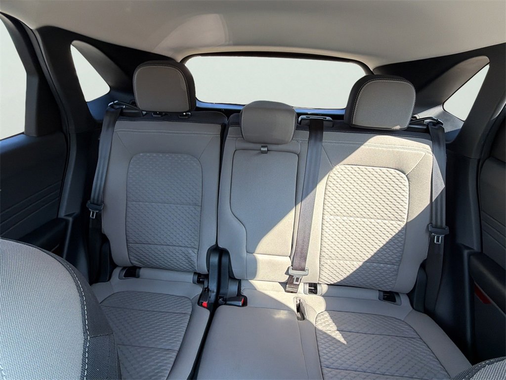 Used 2022 Ford Escape SE w/ SE Sport Appearance Package image 38