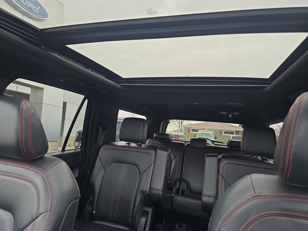 Used 2024 Ford Expedition Max Limited image 33