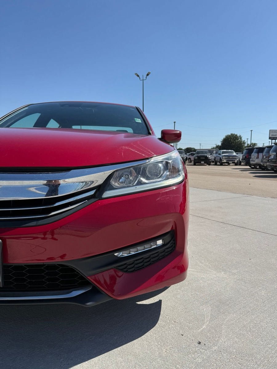 Used 2016 Honda Accord Sport image 7