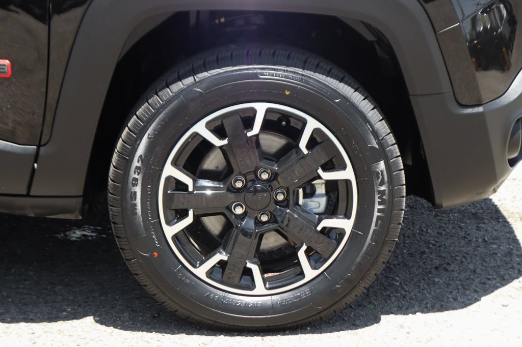 Used 2023 Jeep Renegade Trailhawk AWD/4WD image 35