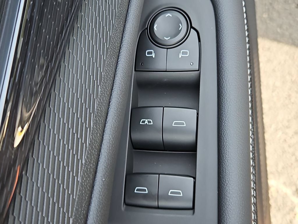 New 2026 Chevrolet Blazer EV LT FWD image 15
