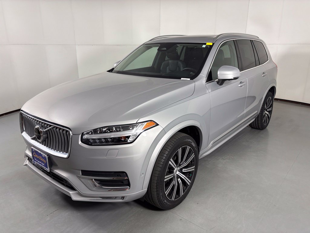 Used 2023 Volvo XC90 B6 Plus AWD/4WD image 4