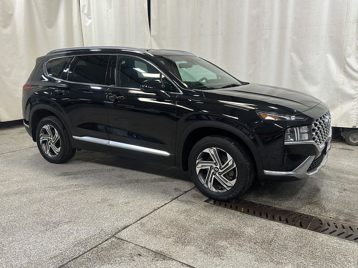 Used 2022 Hyundai Santa Fe SEL image 7