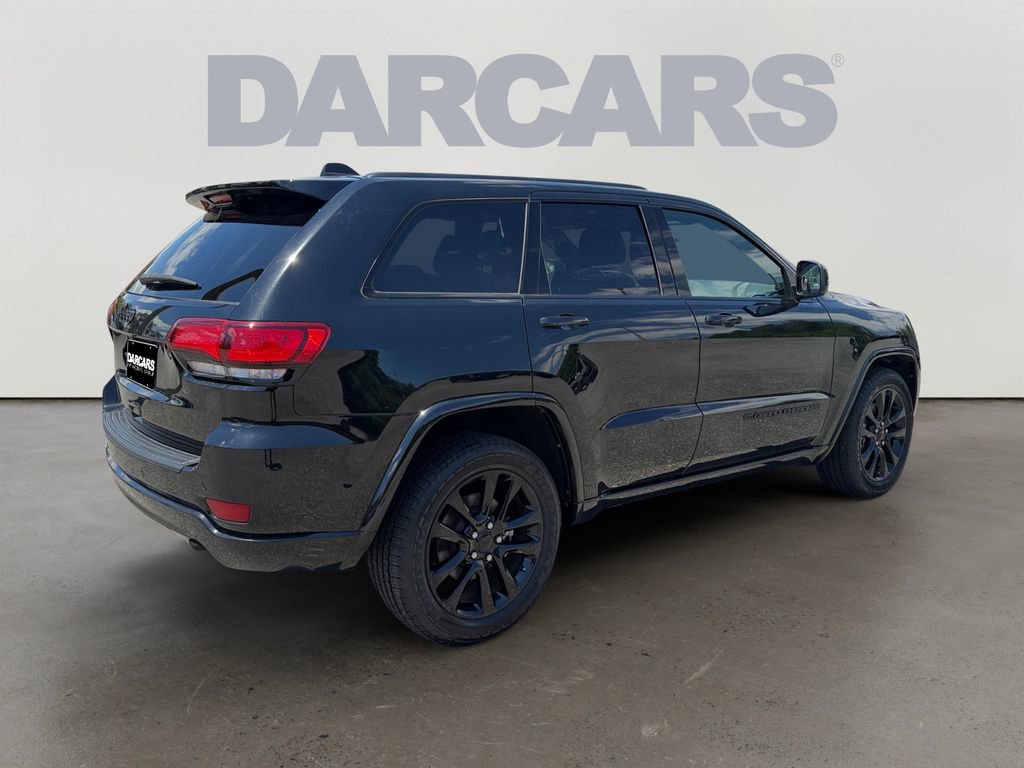 Used 2022 Jeep Grand Cherokee Laredo X RWD image 7