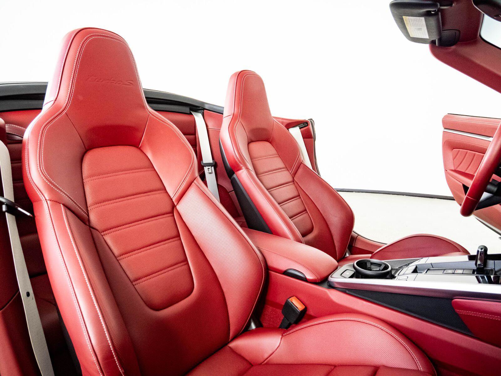 Certified 2024 Porsche 911 Turbo S AWD/4WD image 19